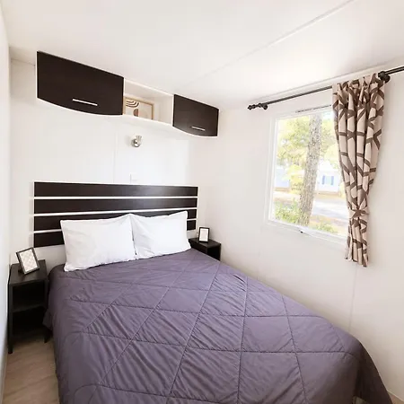 L'alize Mobil 6 Personnes 4 Etoiles Piscine Clim A 3 Kms Barcares 营地 乐巴凯尔斯